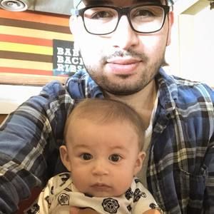 Meet your Posher, Zachary